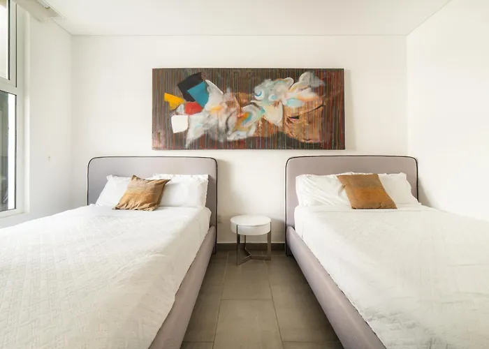 Apartament 3br With Rooftop Pool & Parking *