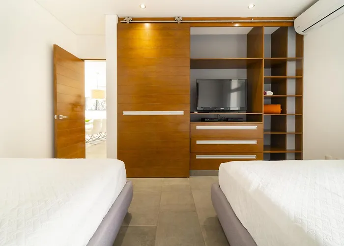 3br With Rooftop Pool & Parking Apartament Playa del Carmen
