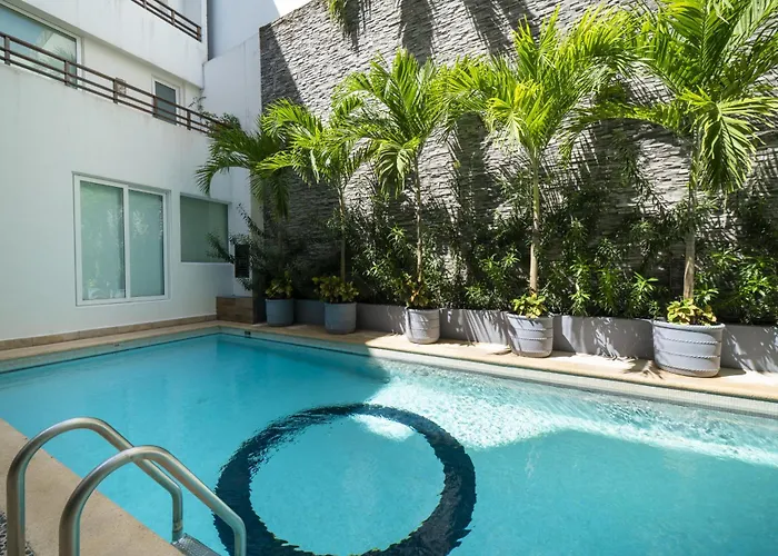 3br With Rooftop Pool & Parking Apartament *