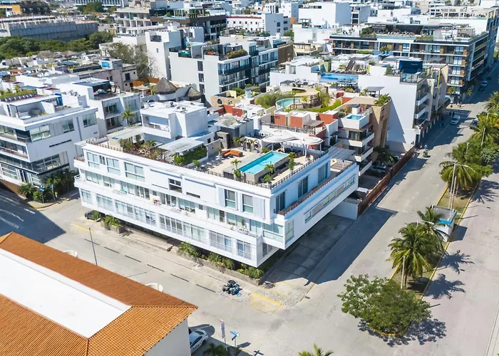 Apartament 3br With Rooftop Pool & Parking