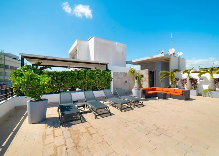 3br With Rooftop Pool & Parking Apartamento Playa del Carmen